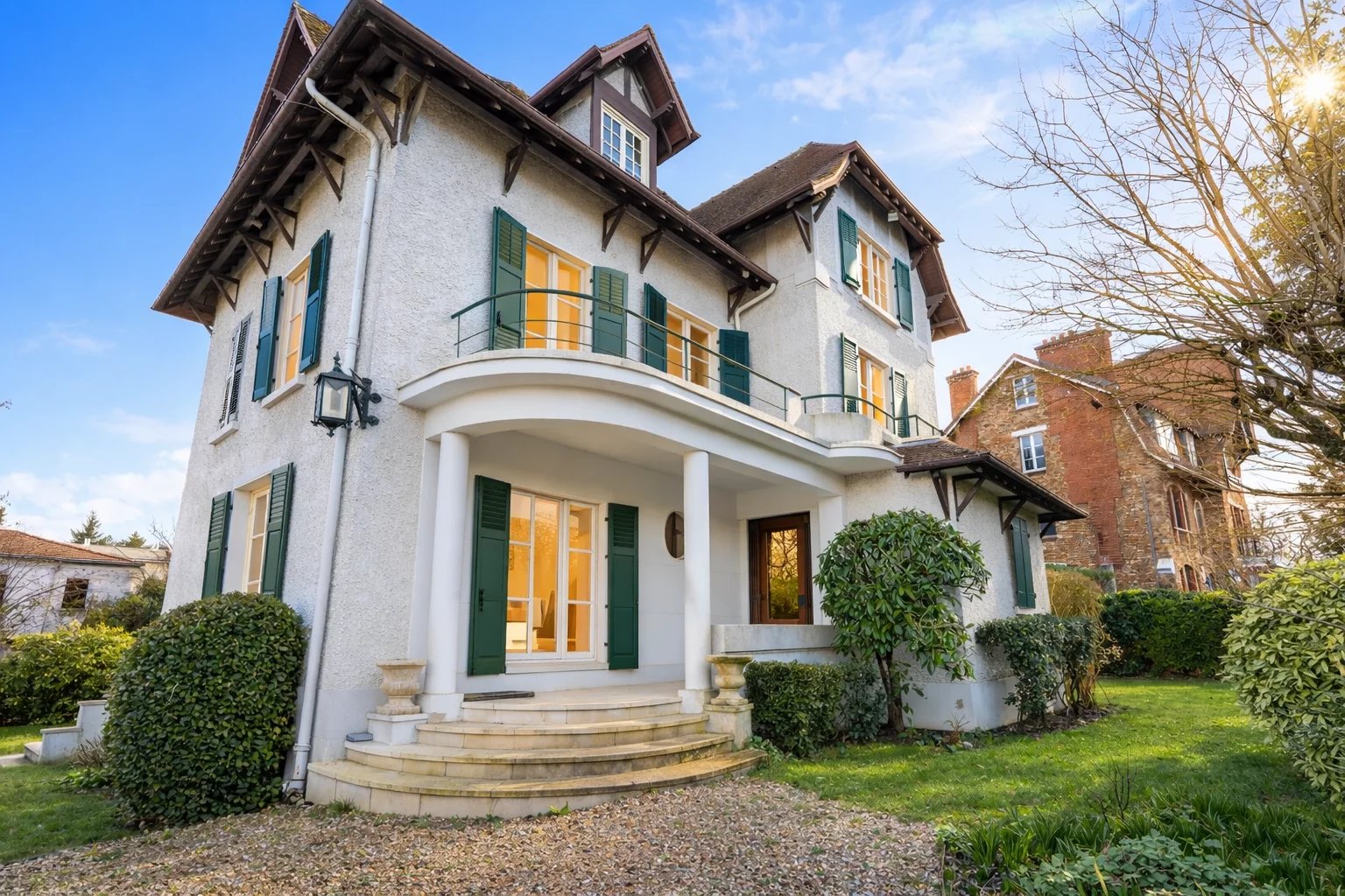 Villa 7 pièces 230 m² - 2