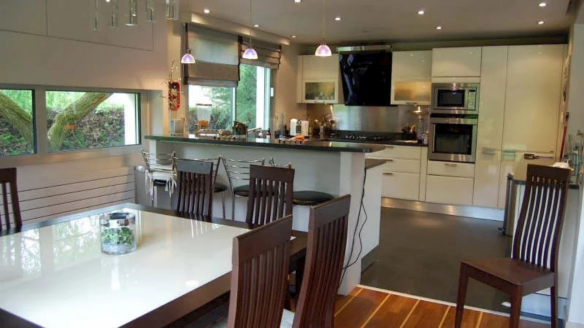 Maison 7 pièces 310 m²