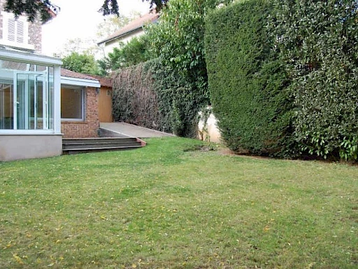 Maison 8 pièces 220 m²