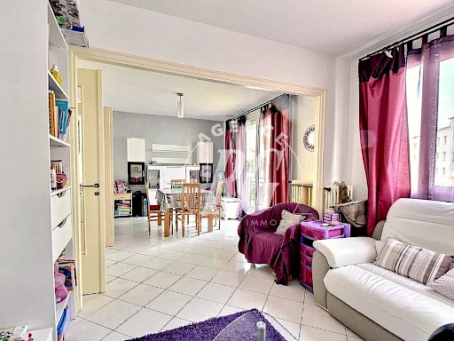 Appartement 4 pièces 74 m²